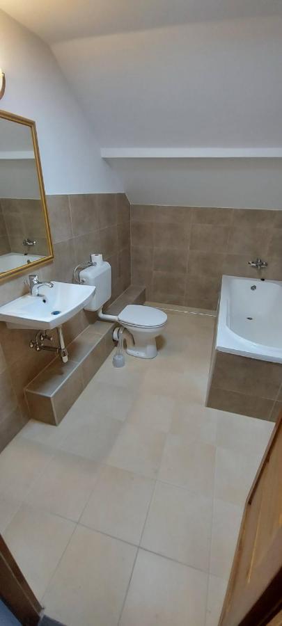 Villa Verteskacsa Vértesacsa Zewnętrze zdjęcie